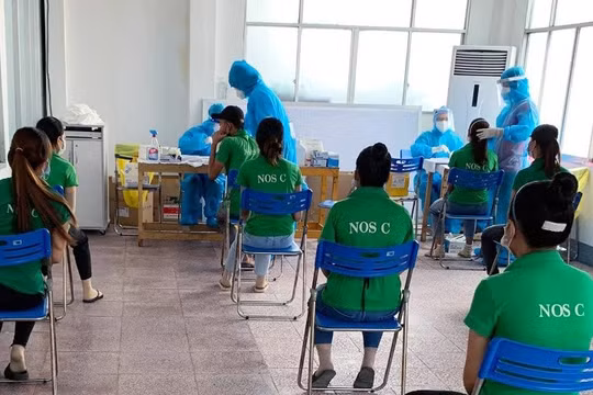 13 nhân viên y tế Bệnh viện Phổi Đồng Nai nhiễm Covid-19