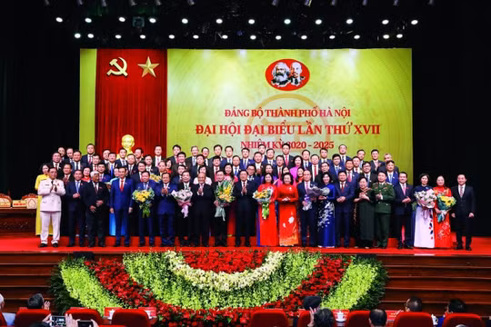 Dân tin, dân yêu, dân đồng hành… chúng ta sẽ chiến thắng!