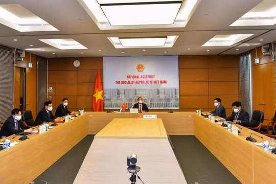 Đoàn đại biểu Quốc hội Việt Nam tham dự Diễn đàn An ninh – Tình báo Nghị viện lần thứ 18
