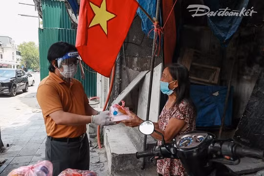 Báo Đại Đoàn Kết phát động chương trình “Cơm cho người nghèo trong đại dịch Covid-19”