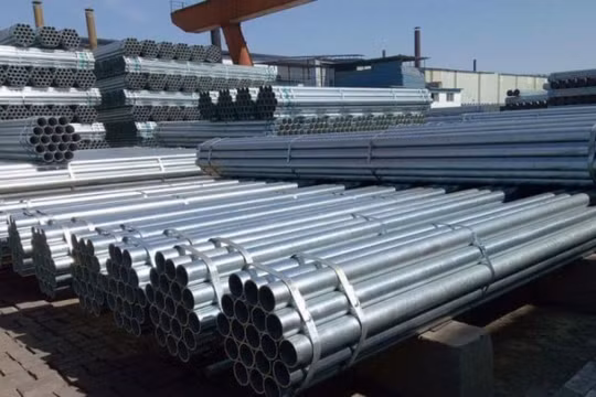 Bộ Tài chính đang nghiên cứu mức thuế nhập khẩu phôi thép, nhằm kìm cương giá thép