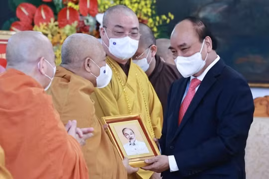 Chủ tịch nước: Phật giáo luôn đồng hành cùng dân tộc, có vai trò rất quan trọng trong việc “Hộ quốc, an dân”