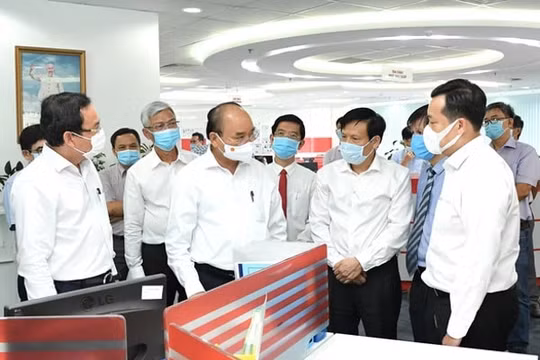 Chủ tịch nước thăm một số cơ quan báo chí của TP Hồ Chí Minh