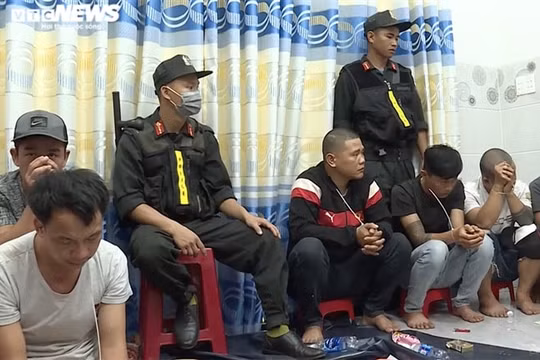 Khởi tố 35 đối tượng đánh bạc theo hình thức xóc đĩa