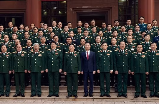 Quân ủy Trung ương gặp mặt đại biểu dự Đại hội XIII của Đảng