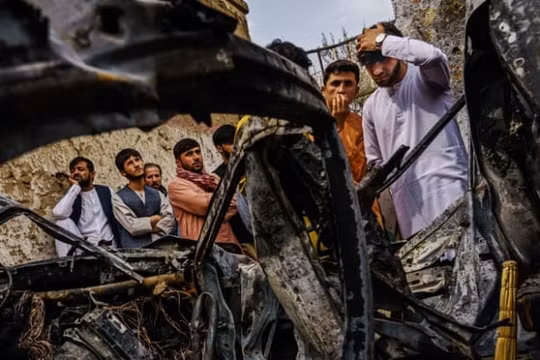 Mỹ trả tiền cho các nạn nhân người Afghanistan của vụ không kích nhầm