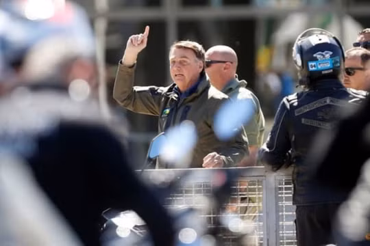 Tổng thống Brazil Bolsonaro đối mặt với 11 cáo buộc hình sự