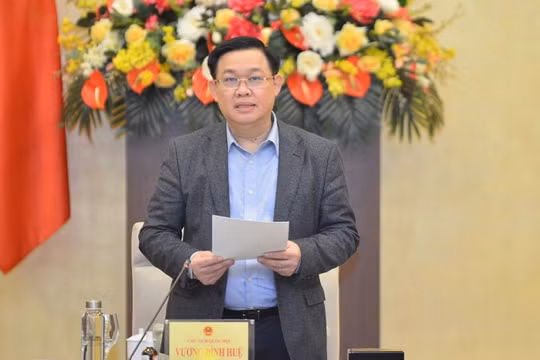 Chính phủ đề nghị cho phép một số cơ chế, chính sách đặc cách, đặc thù trong phòng, chống dịch