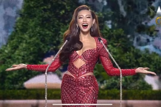 Thùy Tiên trình diễn ấn tượng ở bán kết Miss Grand
