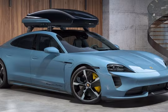 Porsche giới thiệu phụ kiện cốp mui Performance