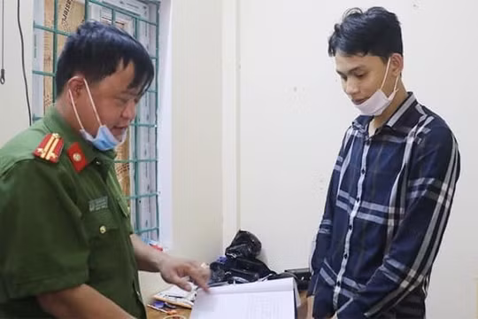 Nghệ An: Bắt giữ đối tượng giả danh Công an để lừa đảo