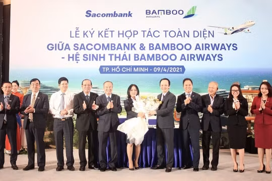 Hợp tác toàn diện giữa các doanh nghiệp đầu ngành, ai là người hưởng lợi?