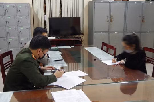 Công an triệu tập 3 người đăng văn bản giả cho học sinh nghỉ học