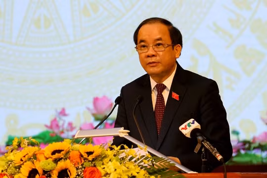 Ông Tạ Văn Long được bầu giữ chức Chủ tịch HĐND tỉnh Yên Bái