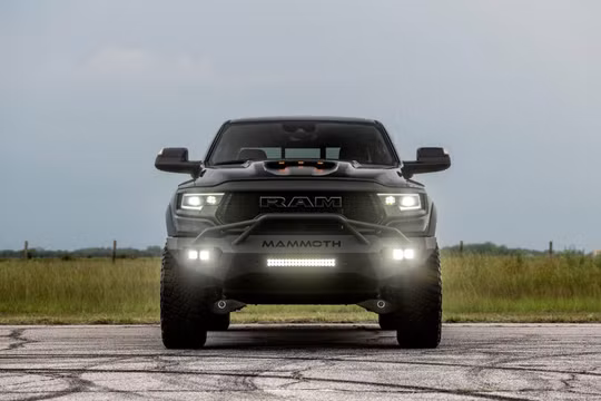 Siêu bán tải Hennessey Mammoth 1000 TRX có giá 150.000 USD