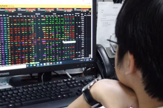 Tại sao VN-Index không tăng vọt như đợt 'lockdown' hồi năm ngoái?