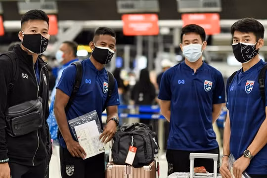 Đội tuyển Thái Lan mang 39 cầu thủ đến UAE