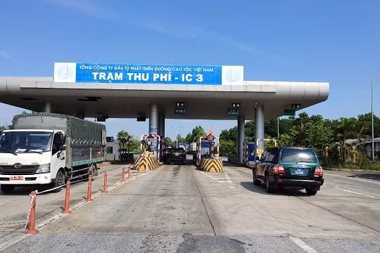 Miễn thu phí đầu tuyến cao tốc Nội Bài - Lào Cai qua Hà Nội