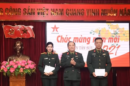 Báo Quân đội nhân dân khen thưởng nhà báo xuất sắc năm 2020