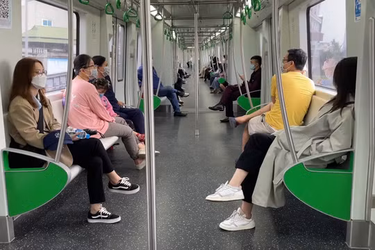Hình ảnh đường sắt đô thị Cát Linh – Hà Đông trong ngày đầu chính thức thu phí