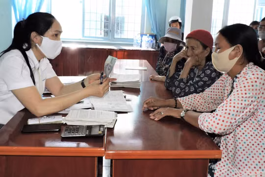 Lập 12 đoàn thanh tra việc hỗ trợ người dân khó khăn vì Covid-19