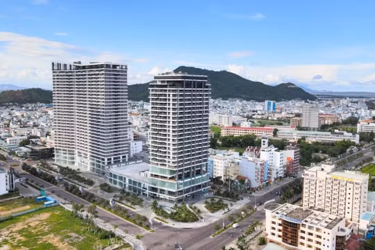FLC khai trương khách sạn trong phố đầu tiên FLC City Hotel Beach Quy Nhơn