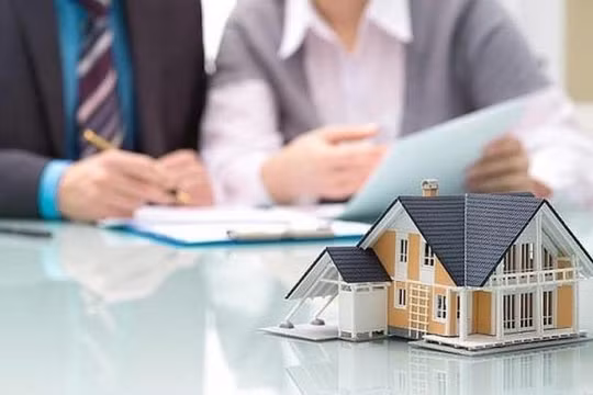 Vay 30 năm mua nhà trả góp, cả đời đi làm chỉ để trả nợ