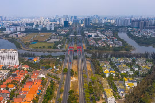 Khan hiếm nguồn cung, nhà liền thổ thành điểm sáng ở khu Nam