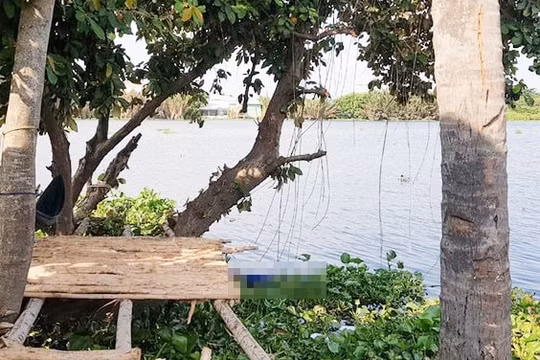 Phát hiện thi thể nam thanh niên tử vong trôi trên sông Sài Gòn