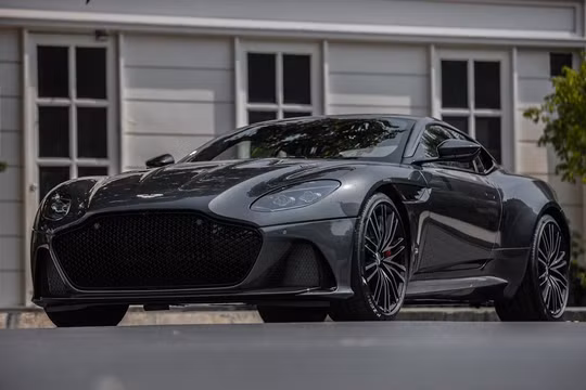Aston Martin DBS Superleggera ra mắt tại Thái Lan