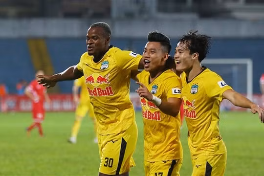 CLB HAGL giành danh hiệu đầu tiên ở V.League 2021