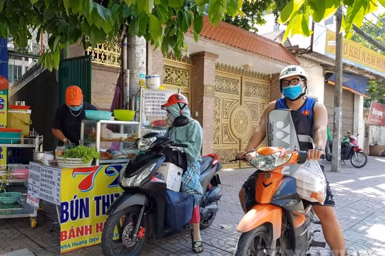 Kinh doanh dịch vụ ăn uống tại TP. HCM chính thức được mở lại