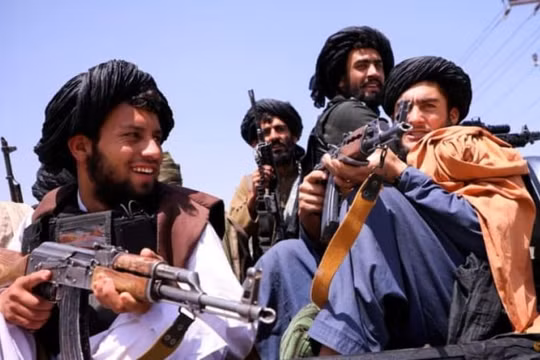 Tổng thống Biden nói Trung Quốc đang dàn xếp với Taliban