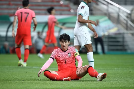 Tiền đạo Son Heung-min lỡ trận vòng loại World Cup 2022 vì chấn thương