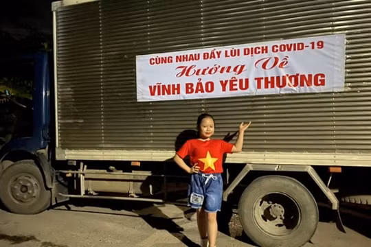 Á hậu nhí Hoàng Vân quyên góp 50 triệu đồng chống COVID-19