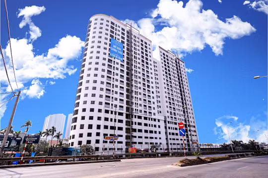 Dự án sắp bàn giao khu vực Hồ Tây hút khách