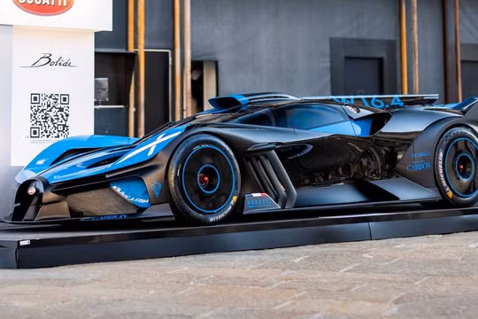 Siêu xe hypercar Bolide và Chiron Super Sport xuất hiện tại Triển lãm Ôtô Milano Monza