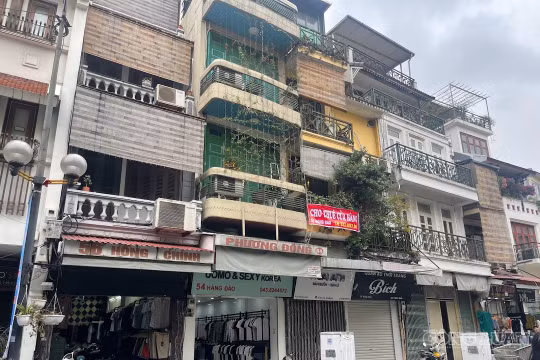 Thổ cư Hà Nội lao dốc: Giao dịch giảm 64%, người mua không còn dám 'đón quy hoạch'