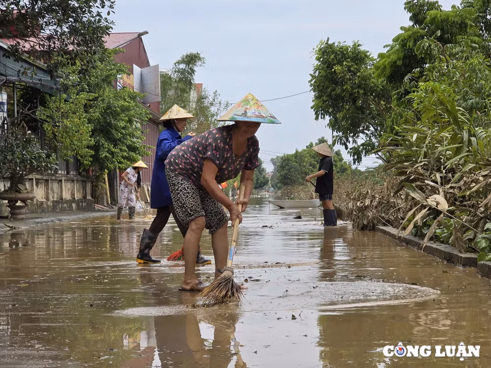 nhip song dang tro lai binh thuong o cac xa vung bai song hong hinh 8