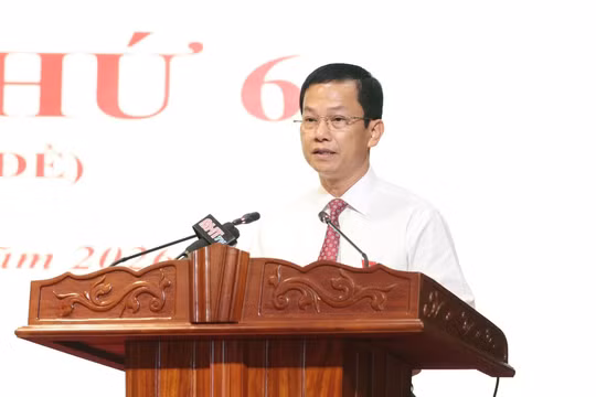 Ông Nguyễn Trọng Hiếu được bầu giữ chức Phó Chủ tịch UBND tỉnh Hà Tĩnh