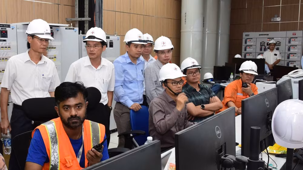 to may 1 nha may thuy dien ialy mo rong hoa dien thanh cong vao luoi dien quoc gia hinh 1