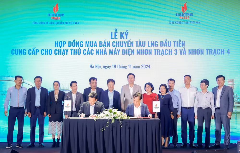 pv gas va pv power ky hop dong mua ban chuyen tau lng dau tien cung cap cho chay thu cac nha may dien nhon trach 3 va nhon trach 4 hinh 3