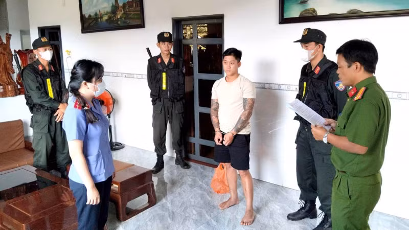 bat tam giam doi tuong mua sung tren mang de giai quyet mau thuan hinh 1