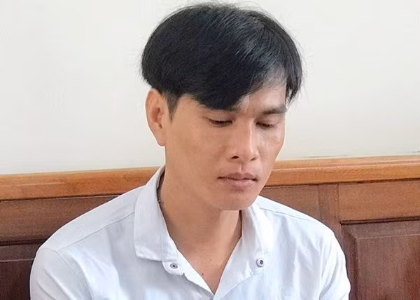 Đối tượng Huỳnh Văn Tốt bị bắt giữ. Ảnh: congly.vn