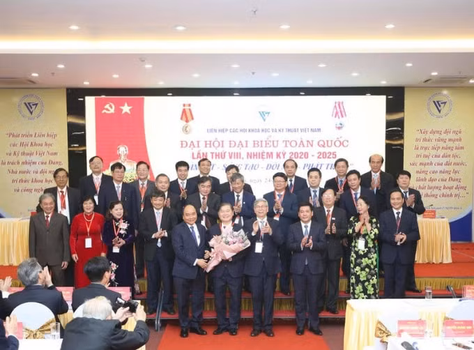 Tiến sĩ Phan Xuân Dũng được bầu làm Tân Chủ tịch Liên hiệp Hội Việt Nam. Ảnh: khoahocdoisong.vn