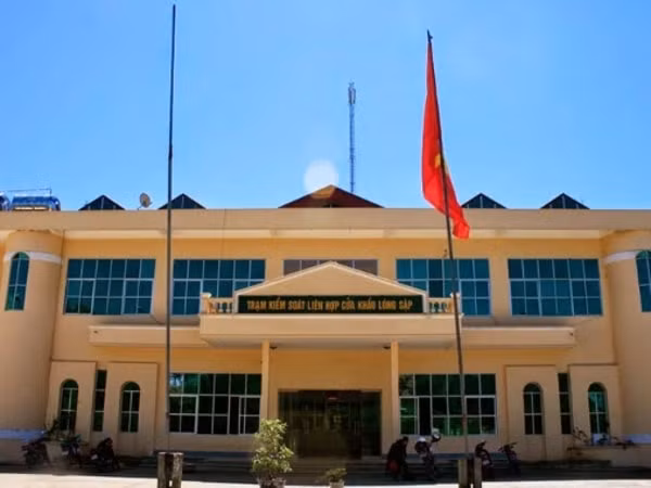 Cửa khẩu Lóng Sập, tỉnh Sơn La