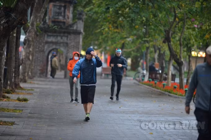 Bắc Bộ trời rét về đêm và sáng (Ảnh: Quang Hùng)