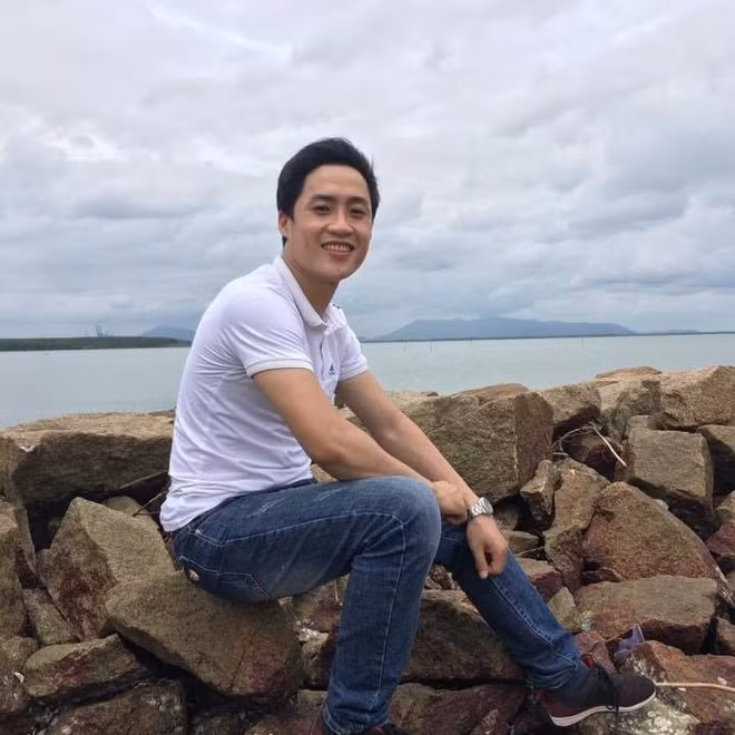 Nhạc sĩ Trần Phú Thiên qua đời ở tuổi 29.