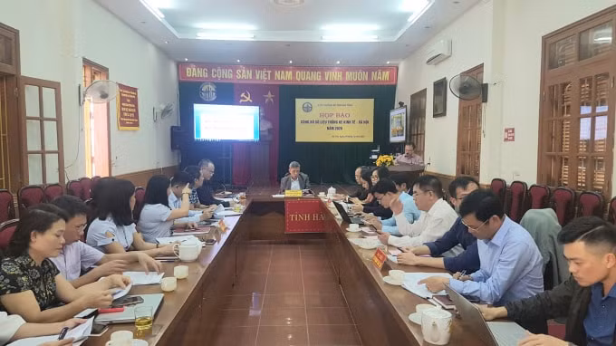 Quang cảnh buổi họp báo