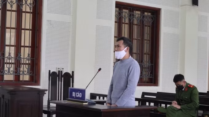 Bị cáo Lầu Bá Xìa